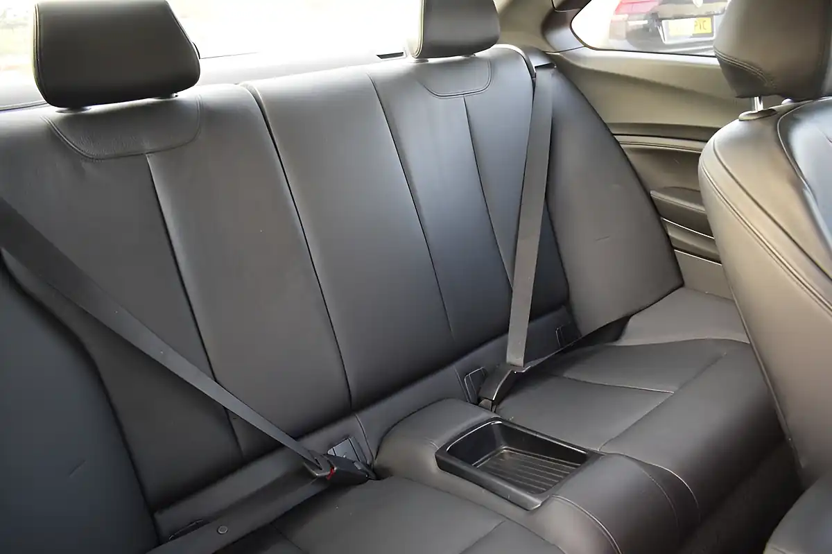 Used 2015 BMW 2 Series M Sport Estoril Blue - Interior and Exterior details 19