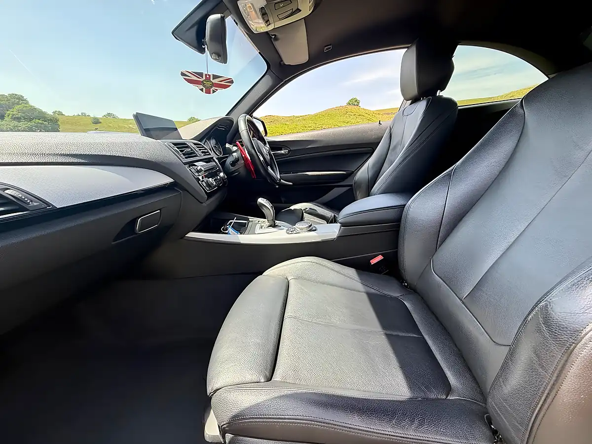 Used 2015 BMW 2 Series M Sport Red - Interior and Exterior details 19