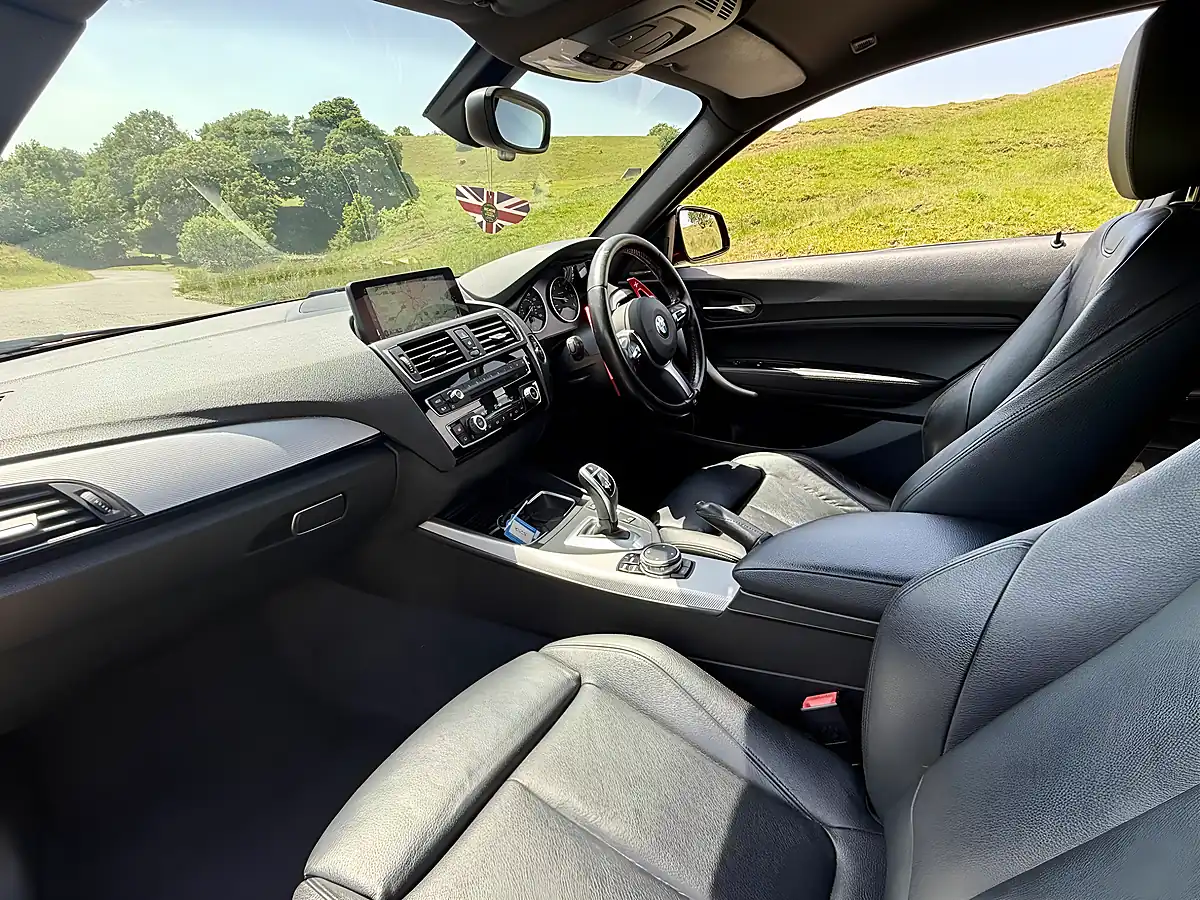 Used 2015 BMW 2 Series M Sport Red - Interior and Exterior details 20