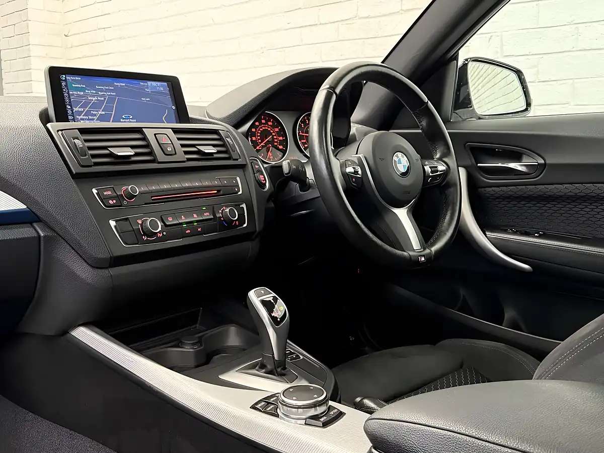 Used 2015 BMW 2 Series M Sport White - Interior and Exterior details 10