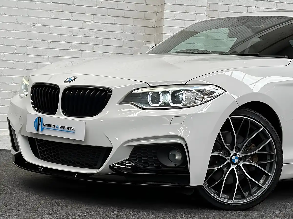 Used 2015 BMW 2 Series M Sport White - Interior and Exterior details 17