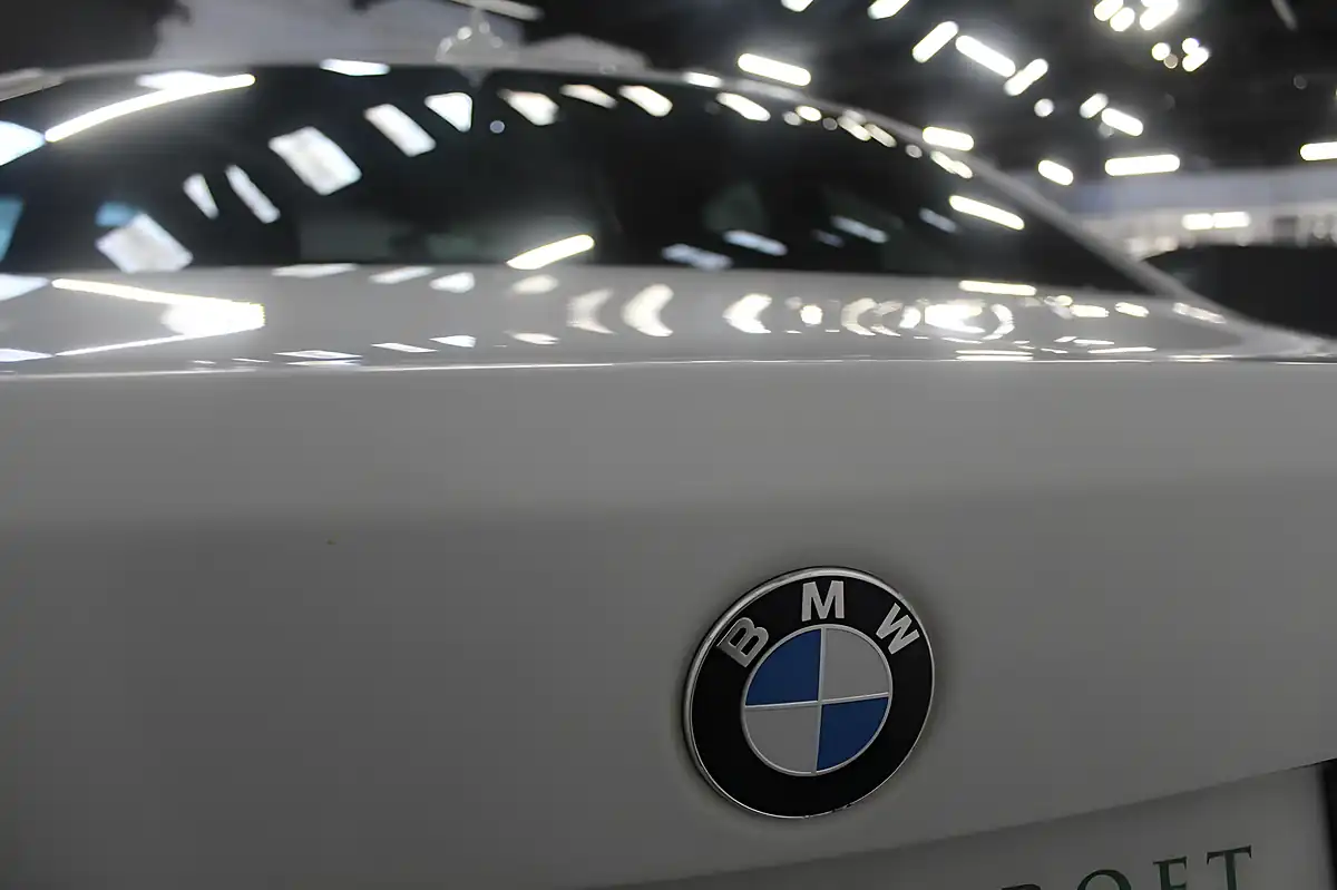 Used 2015 BMW 2 Series M Sport White - Interior and Exterior details 10