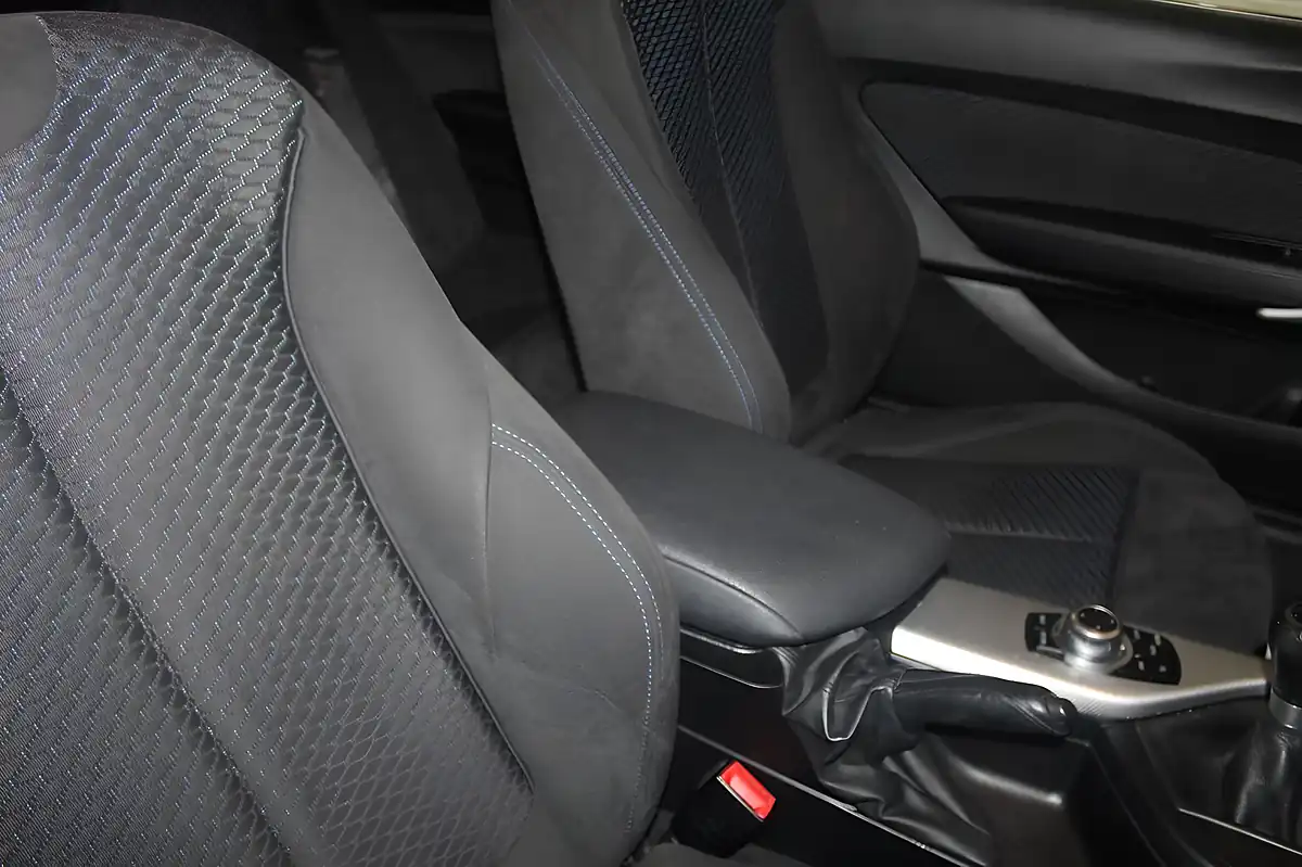 Used 2015 BMW 2 Series M Sport White - Interior and Exterior details 15