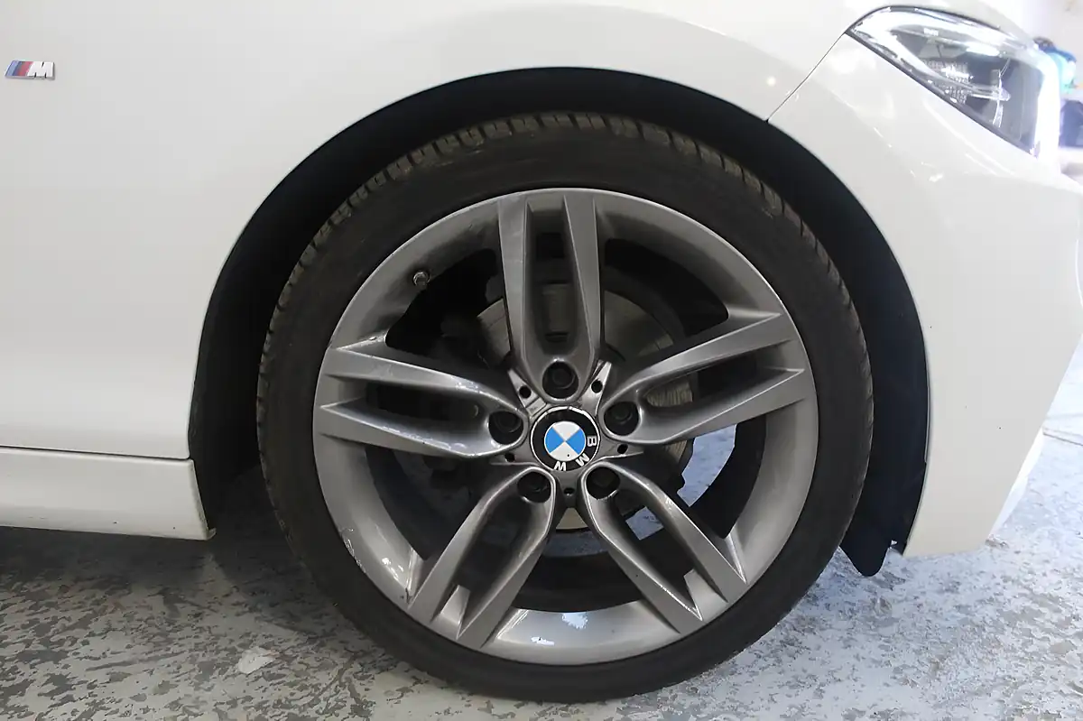 Used 2015 BMW 2 Series M Sport White - Interior and Exterior details 19
