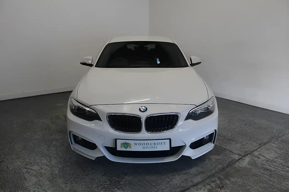 Used 2015 BMW 2 Series M Sport White - Interior and Exterior details 9