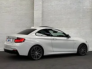 Used 2015 BMW 2 Series M Sport White - Interior and Exterior details 2