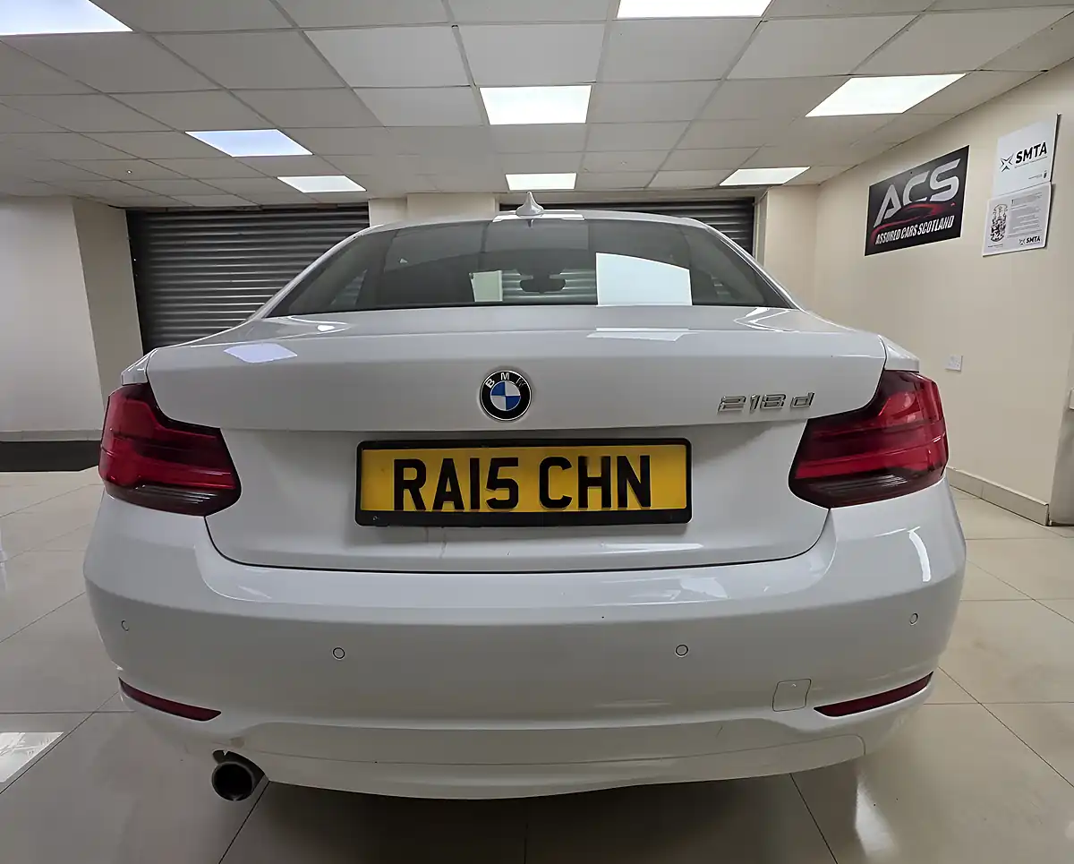 Used 2015 BMW 2 Series Se White - Interior and Exterior details 8