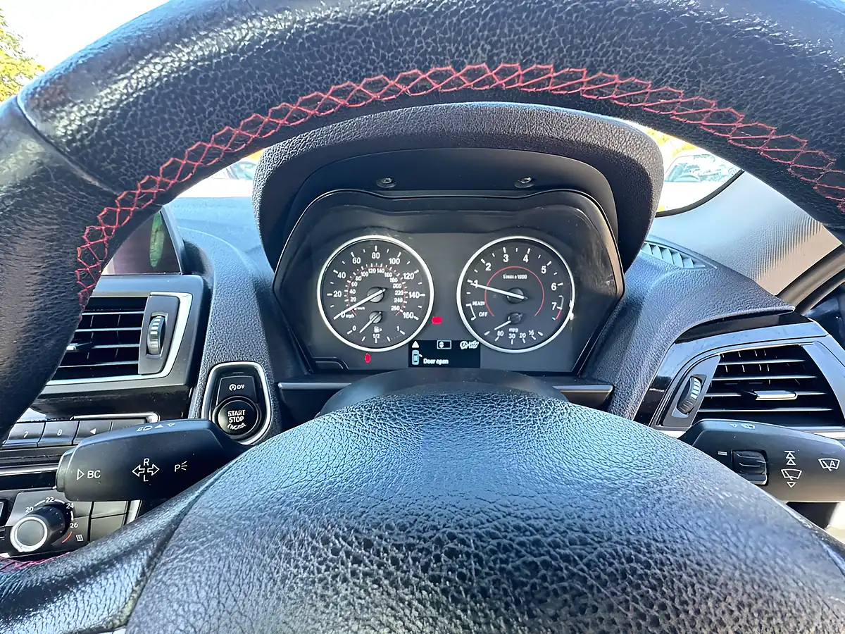 Used 2015 BMW 2 Series Sport Black - Interior and Exterior details 19