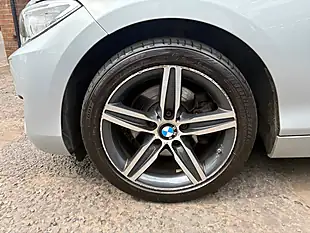 Used 2015 BMW 2 Series Sport Coupe Silver - Interior and Exterior details 18