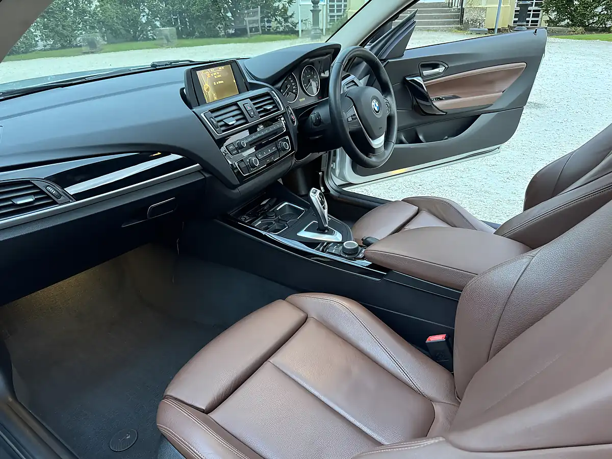 Used 2015 BMW 2 Series Sport Silver - Interior and Exterior details 12