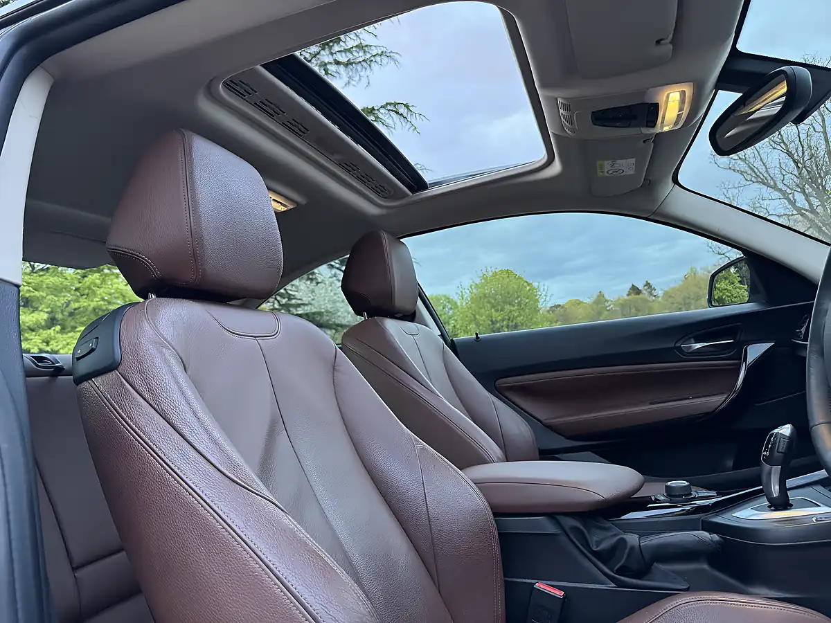 Used 2015 BMW 2 Series Sport Silver - Interior and Exterior details 9