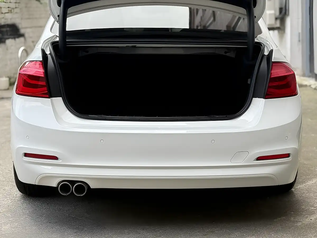 Used 2015 BMW 3 Series Ed Plus White - Interior and Exterior details 10