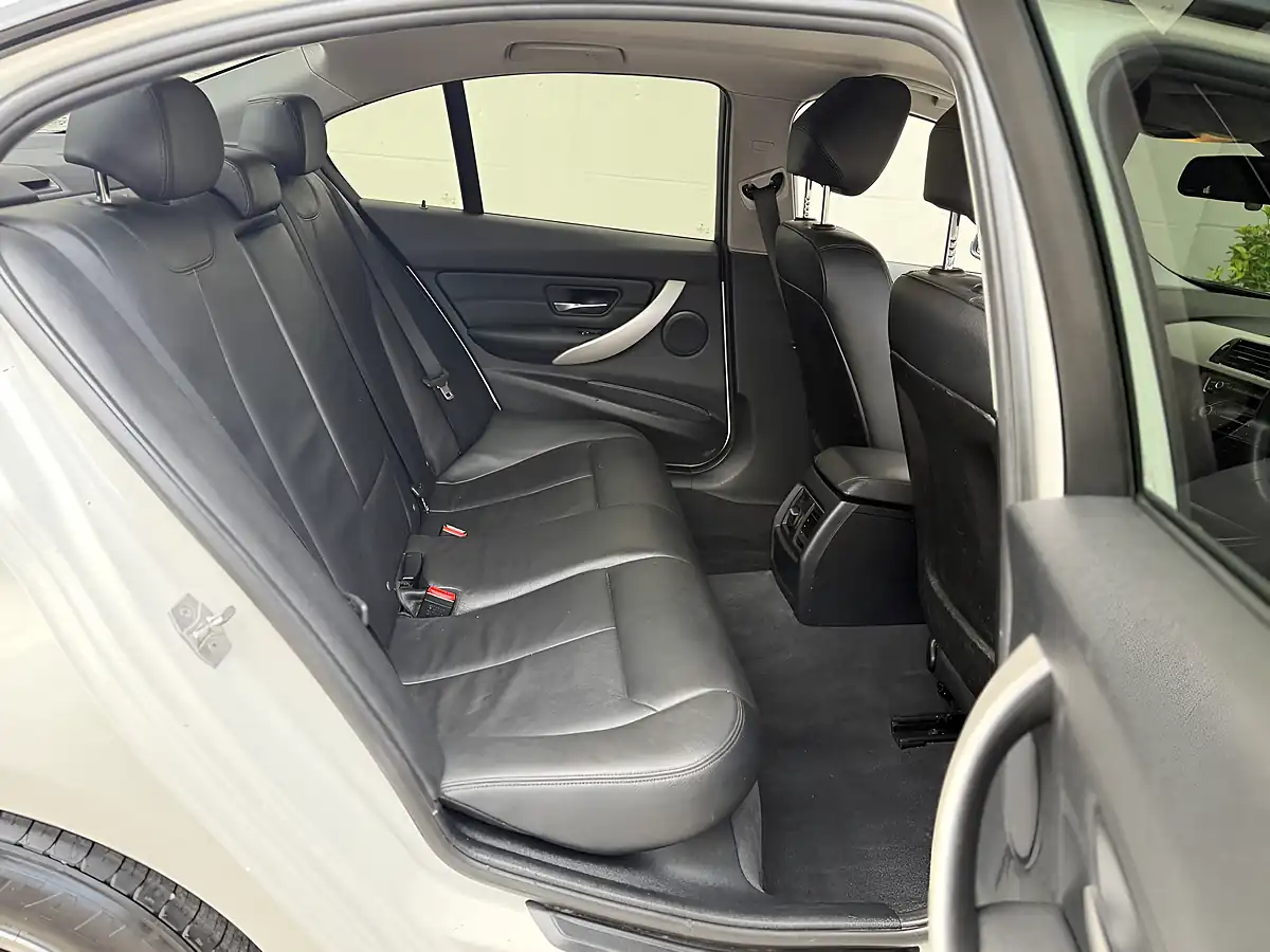 Used 2015 BMW 3 Series Ed Plus White - Interior and Exterior details 12