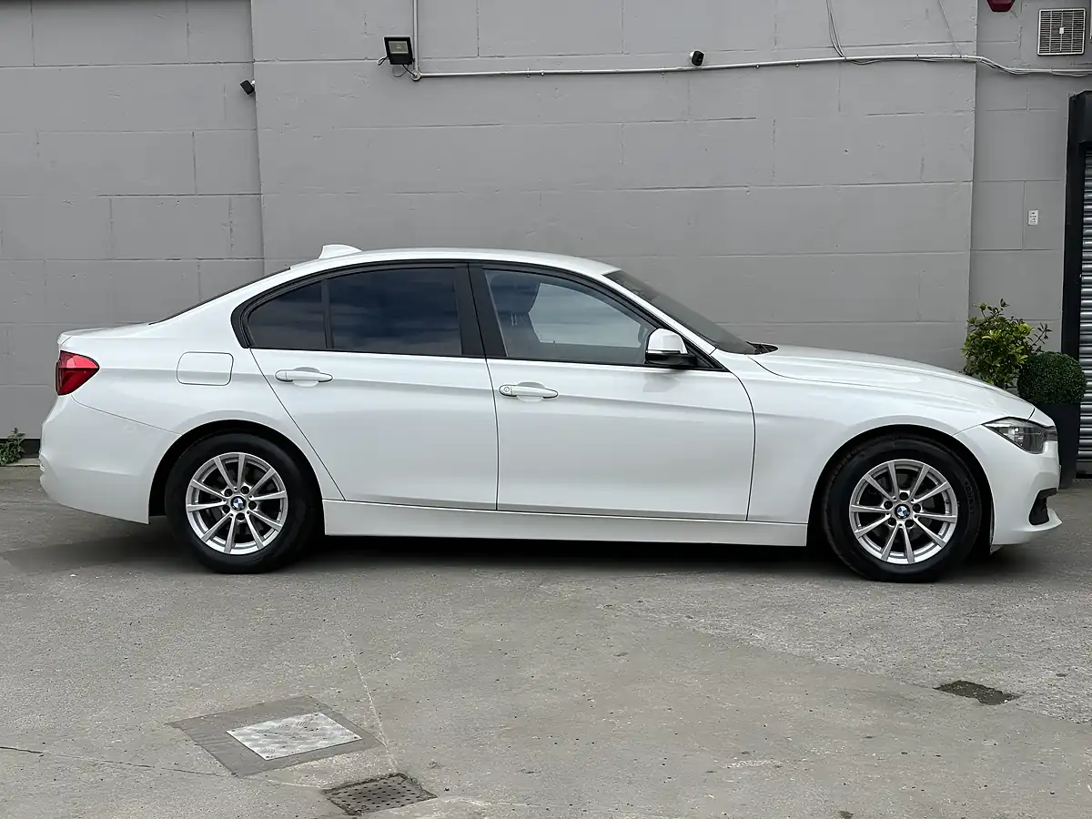 Used 2015 BMW 3 Series Ed Plus White - Interior and Exterior details 5
