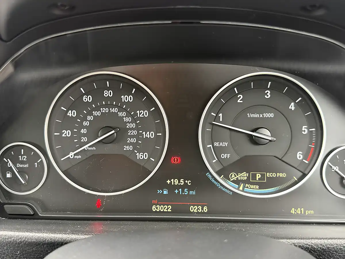 Used 2015 BMW 3 Series Efficientdynamics Touring White - Interior and Exterior details 16