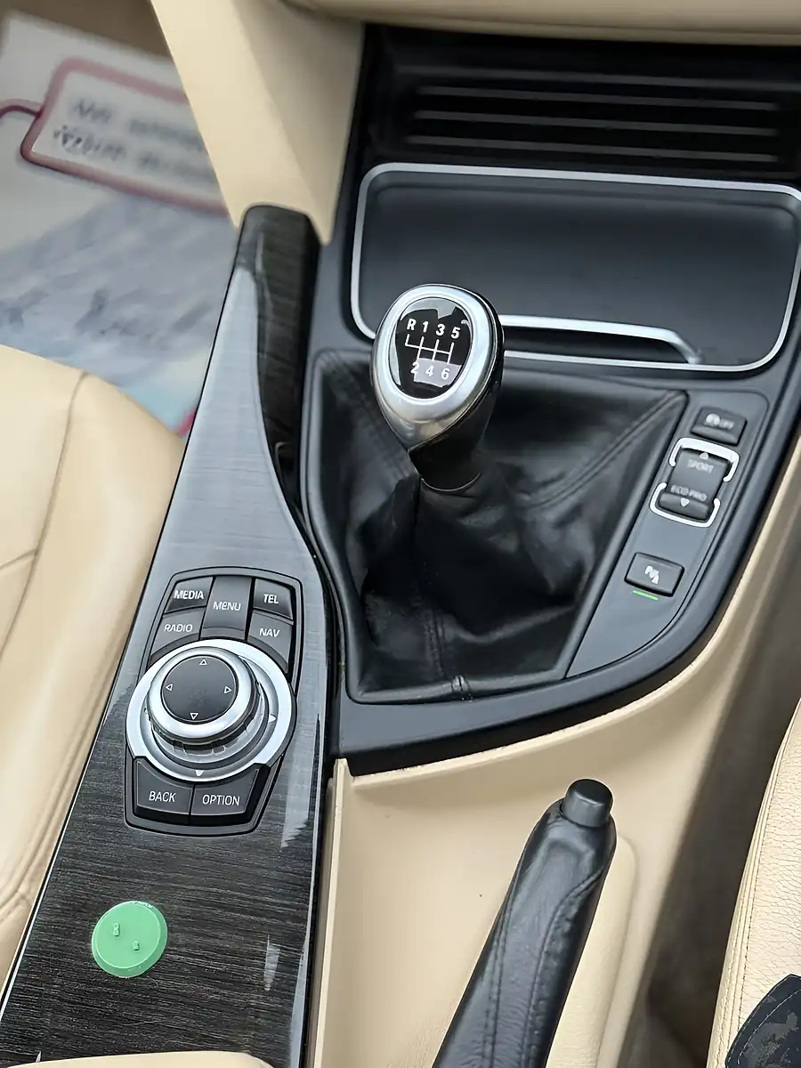 Used 2015 BMW 3 Series Gran Turismo Luxury Blue - Interior and Exterior details 14