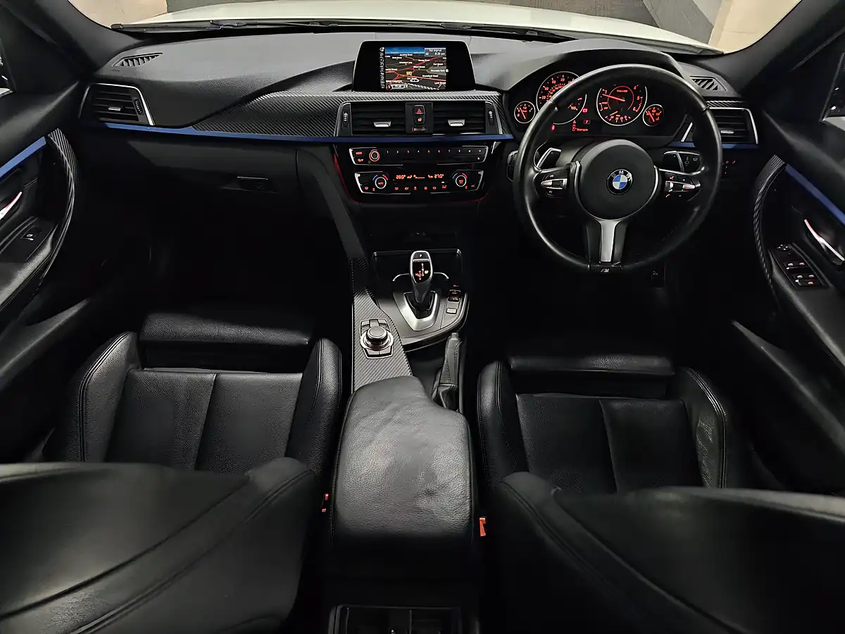 Used 2015 BMW 3 Series M Sport Alpine White - Interior and Exterior details 14