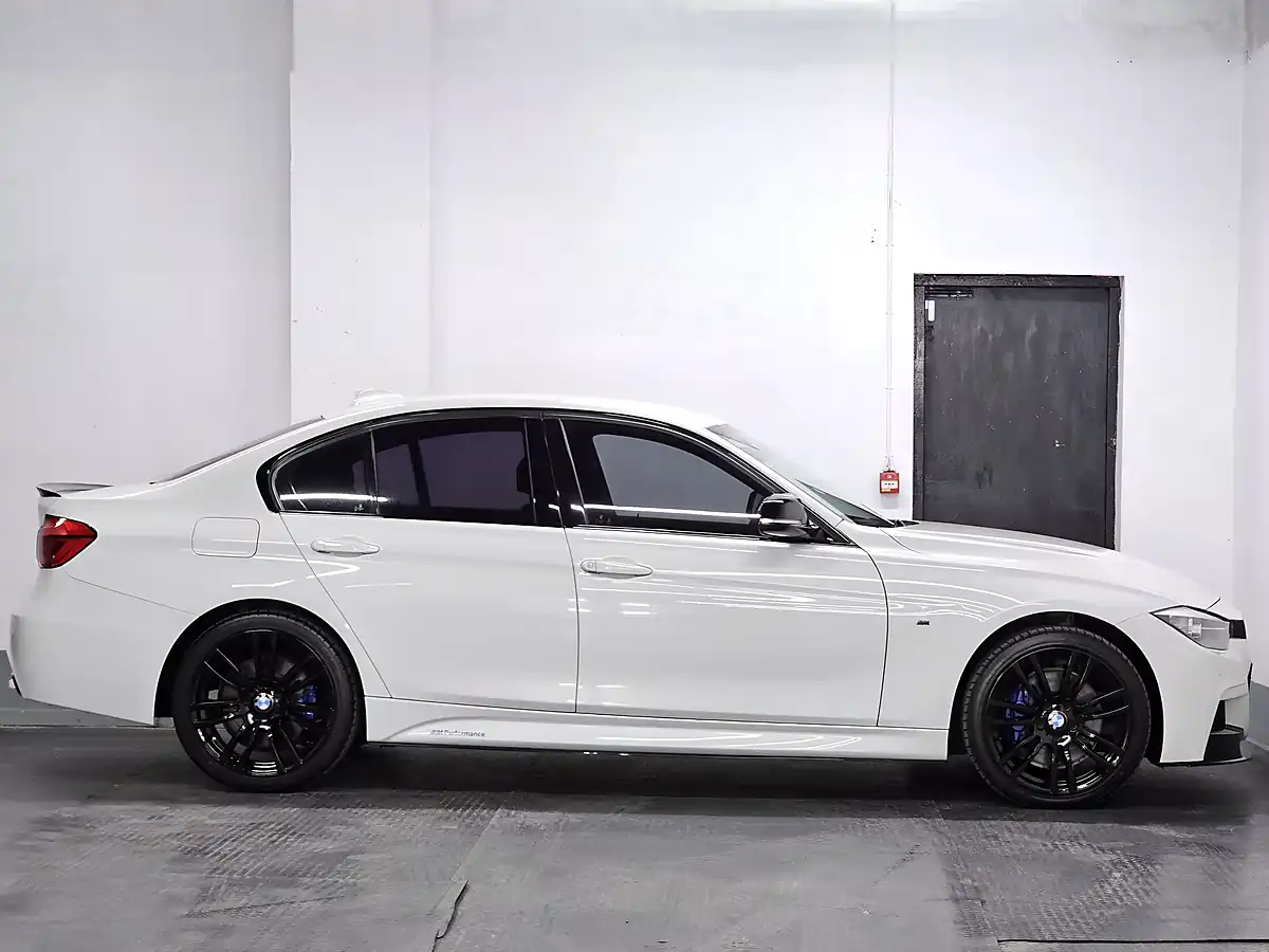 Used 2015 BMW 3 Series M Sport Alpine White - Interior and Exterior details 5