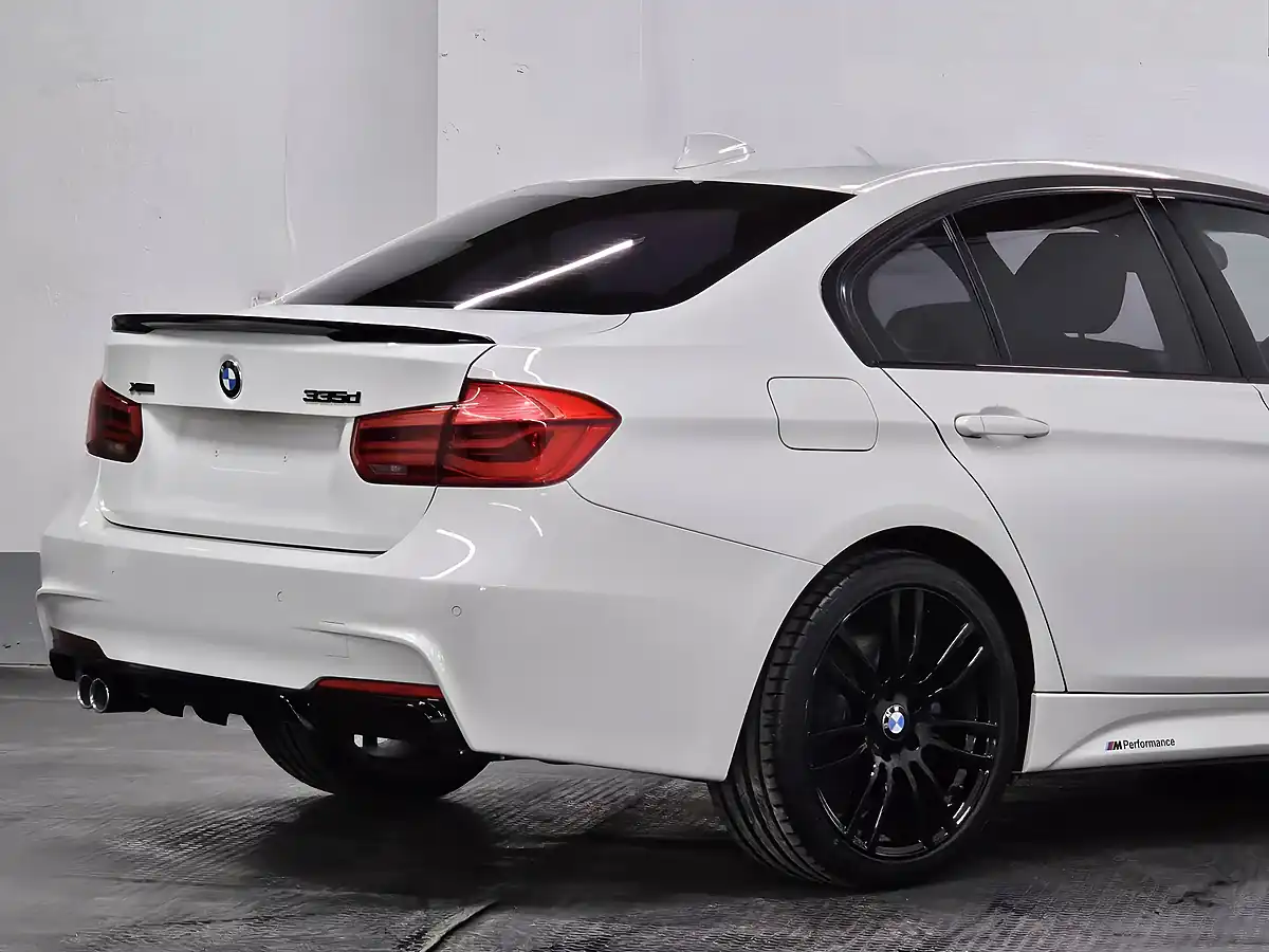 Used 2015 BMW 3 Series M Sport Alpine White - Interior and Exterior details 7