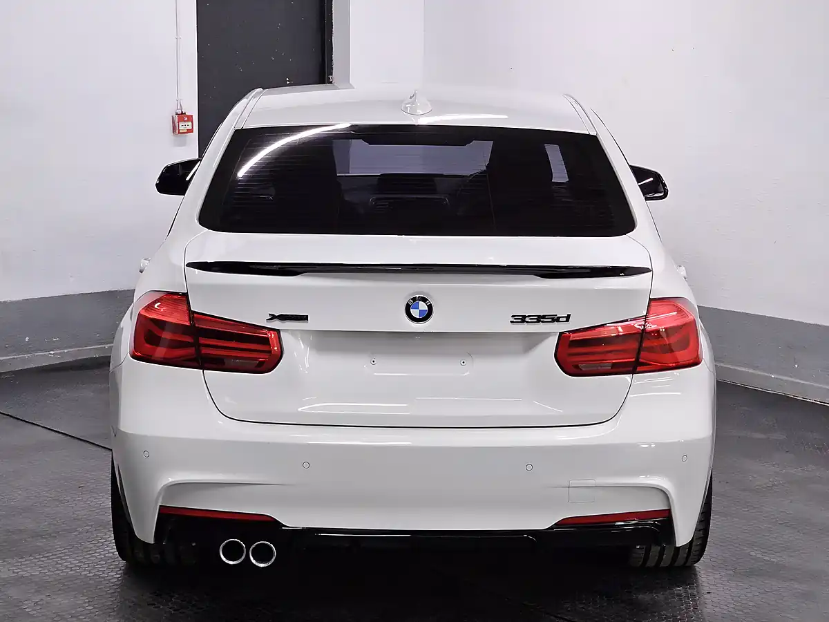 Used 2015 BMW 3 Series M Sport Alpine White - Interior and Exterior details 9