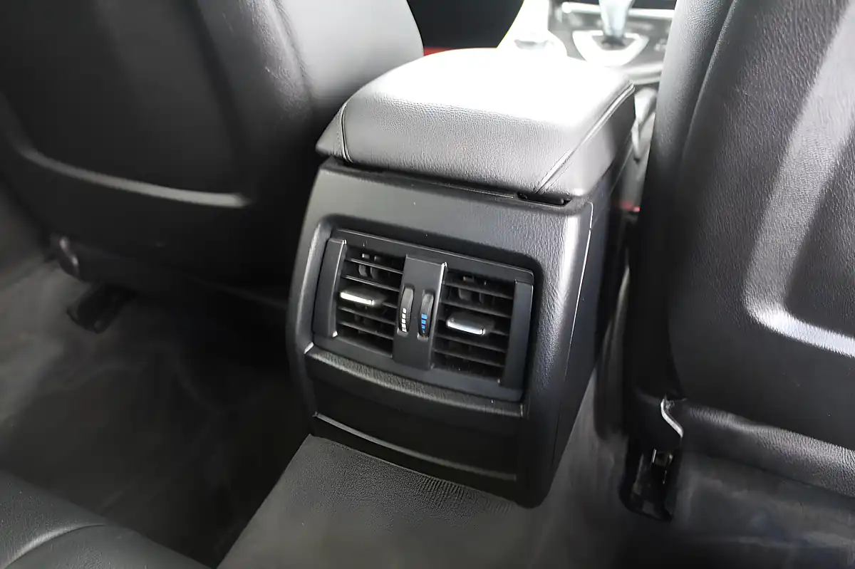 Used 2015 BMW 3 Series M Sport Black - Interior and Exterior details 19
