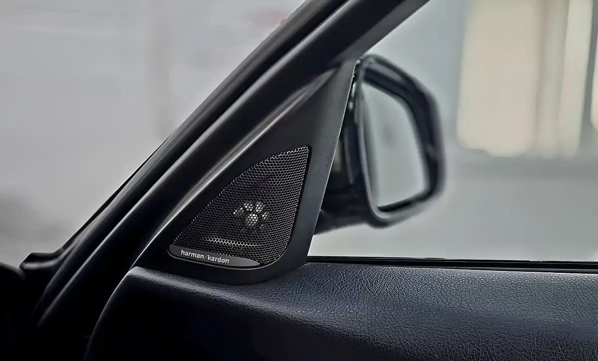 Used 2015 BMW 3 Series M Sport Black Sapphire Metallic - Interior and Exterior details 18