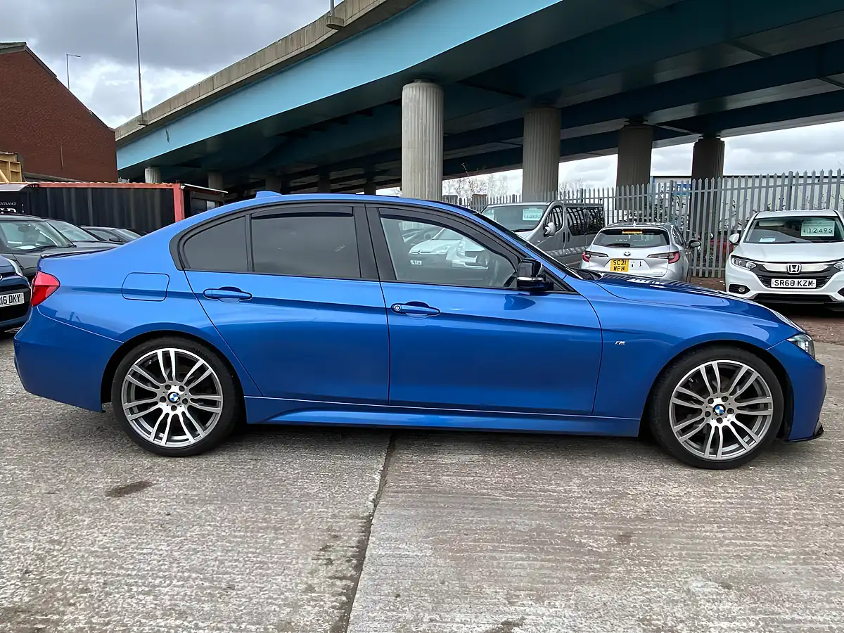 Used 2015 BMW 3 Series M Sport Blue - Interior and Exterior details 10