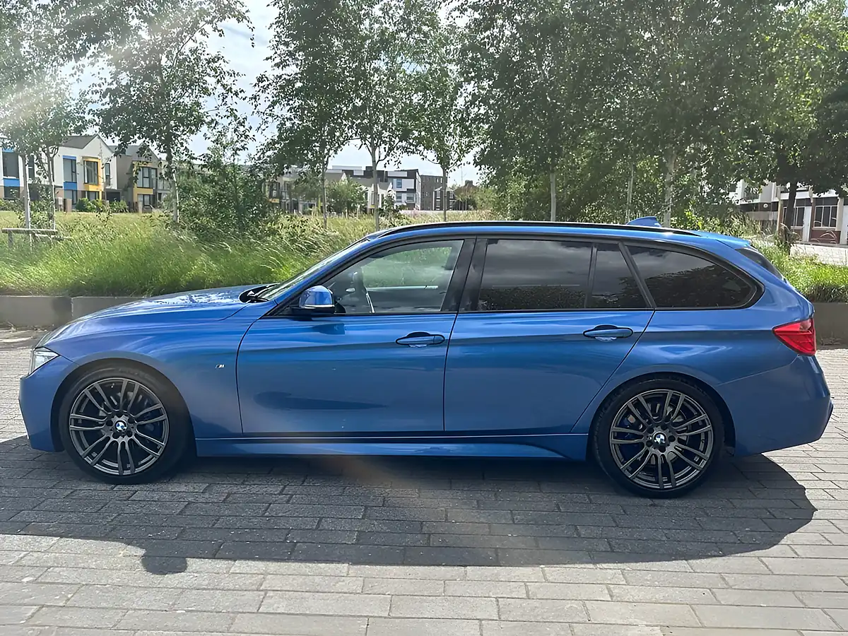 Used 2015 BMW 3 Series M Sport Blue - Interior and Exterior details 11