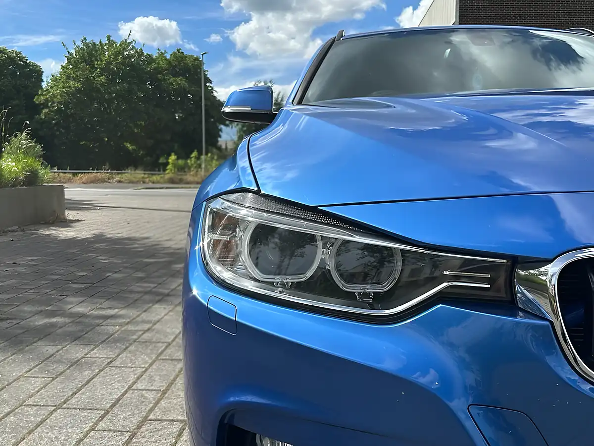 Used 2015 BMW 3 Series M Sport Blue - Interior and Exterior details 15
