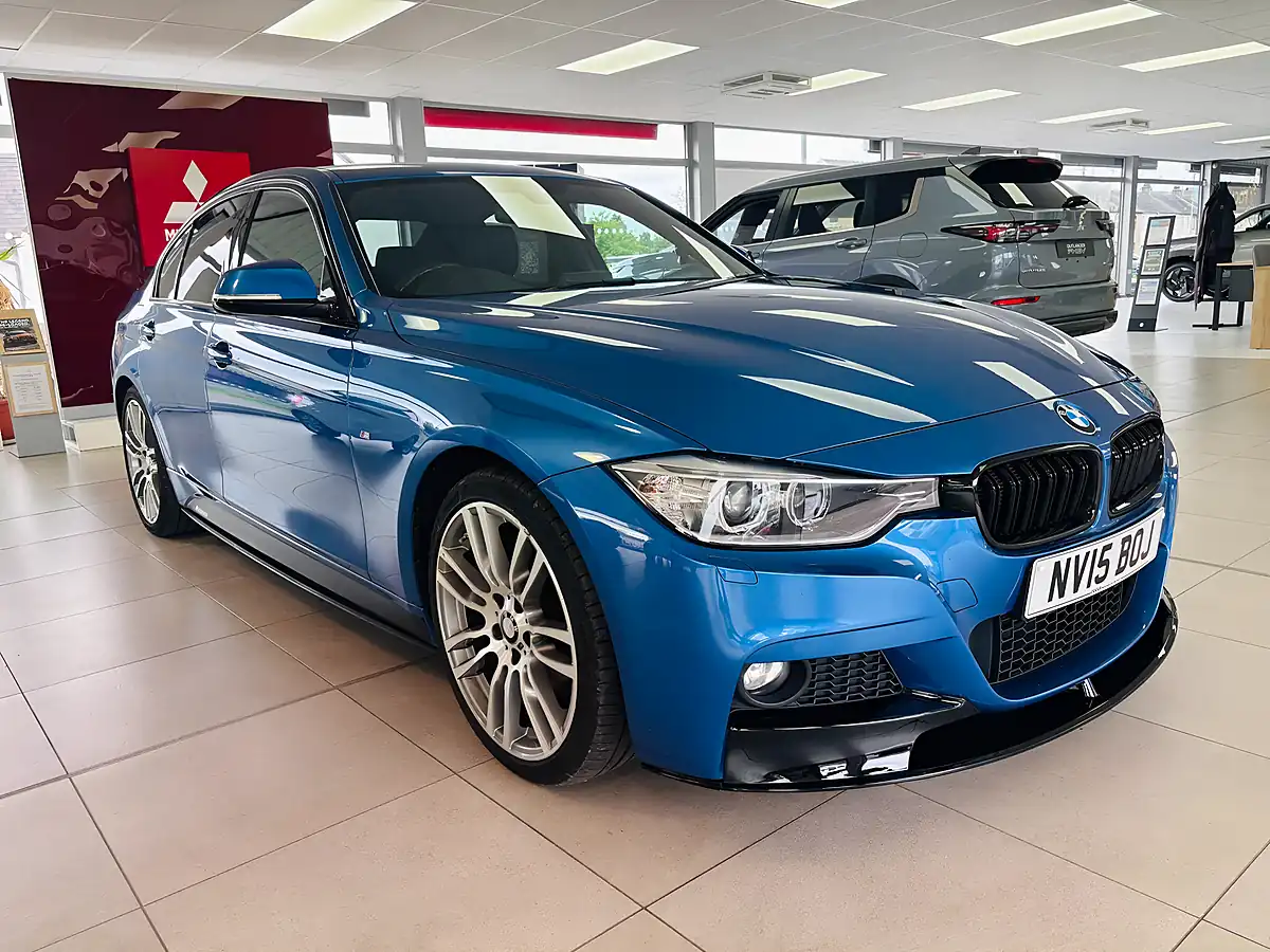 Used 2015 BMW 3 Series M Sport Blue - Front View