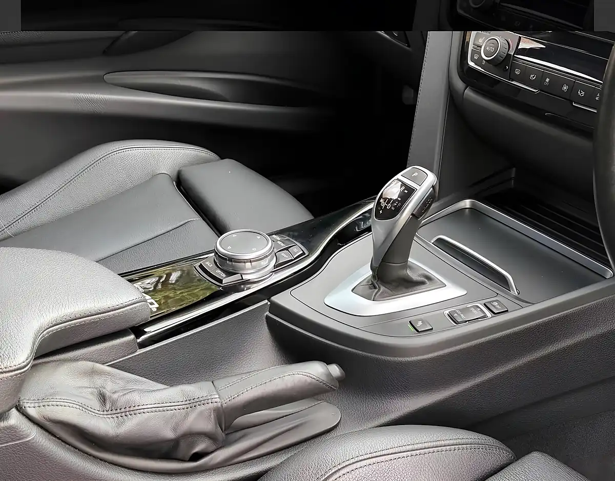 Used 2015 BMW 3 Series M Sport Blue - Interior and Exterior details 8