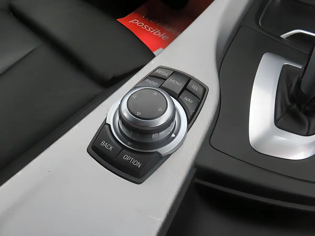 Used 2015 BMW 3 Series M Sport Blue - Interior and Exterior details 16