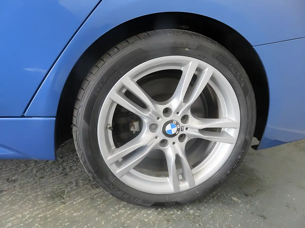 Used 2015 BMW 3 Series M Sport Blue - Interior and Exterior details 20