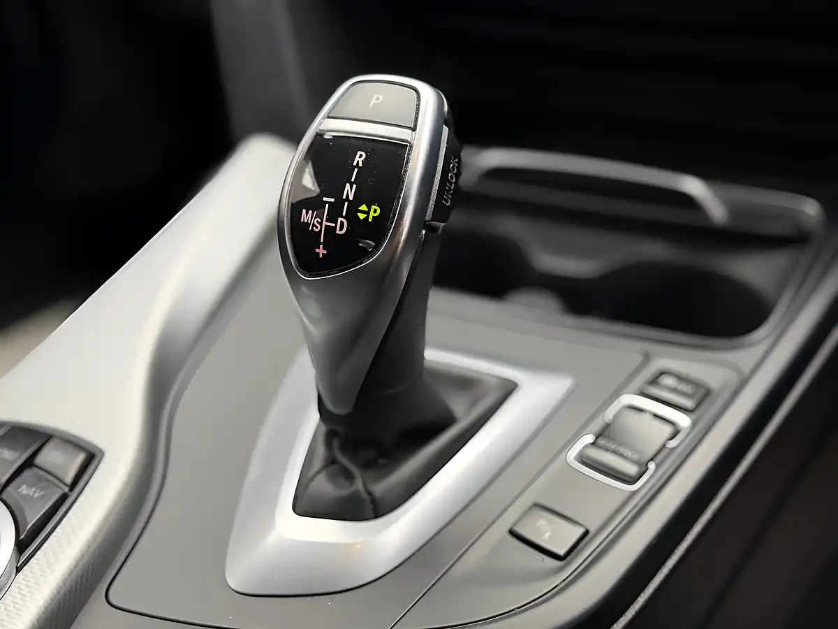 Used 2015 BMW 3 Series M Sport Blue - Interior and Exterior details 14
