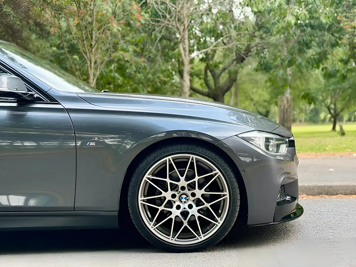 Used 2015 BMW 3 Series M Sport Grey - Interior and Exterior details 17