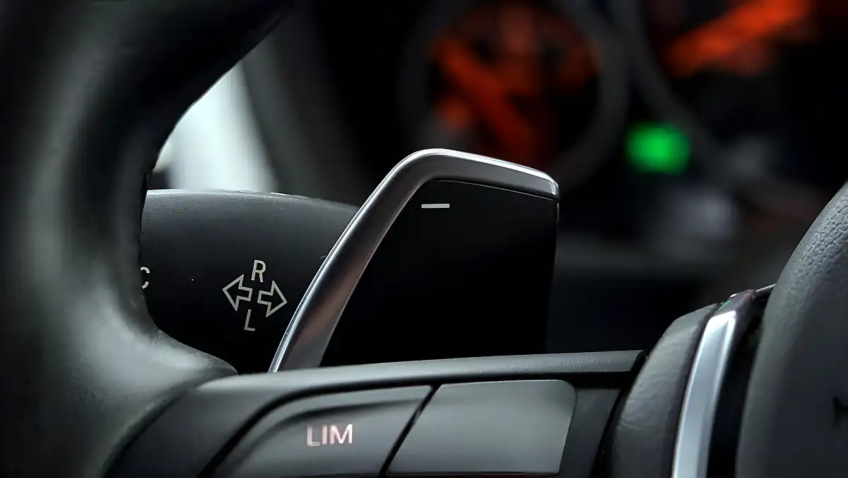 Used 2015 BMW 3 Series M Sport Melbourne Red - Interior and Exterior details 17