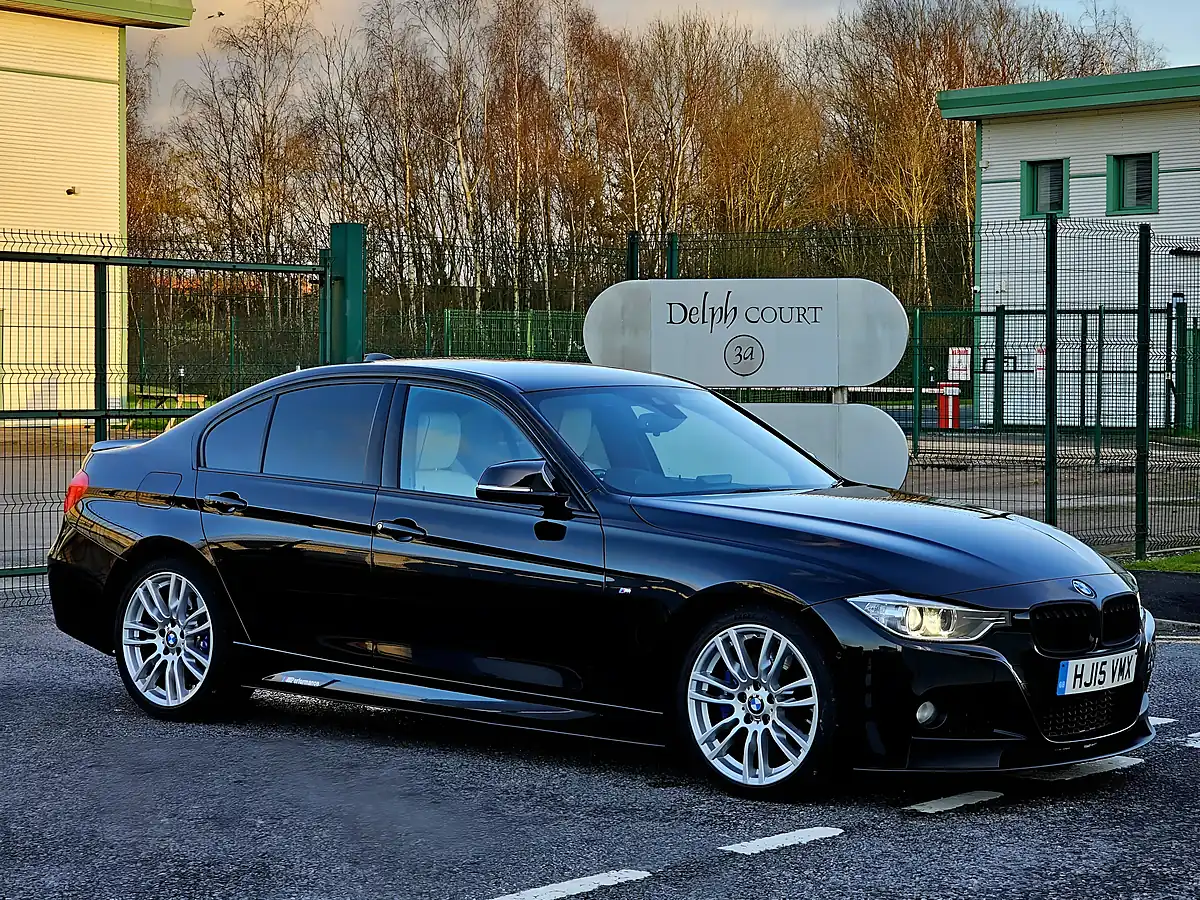Used 2015 BMW 3 Series M Sport Plus Sapphire Black Metallic - Interior and Exterior details 5