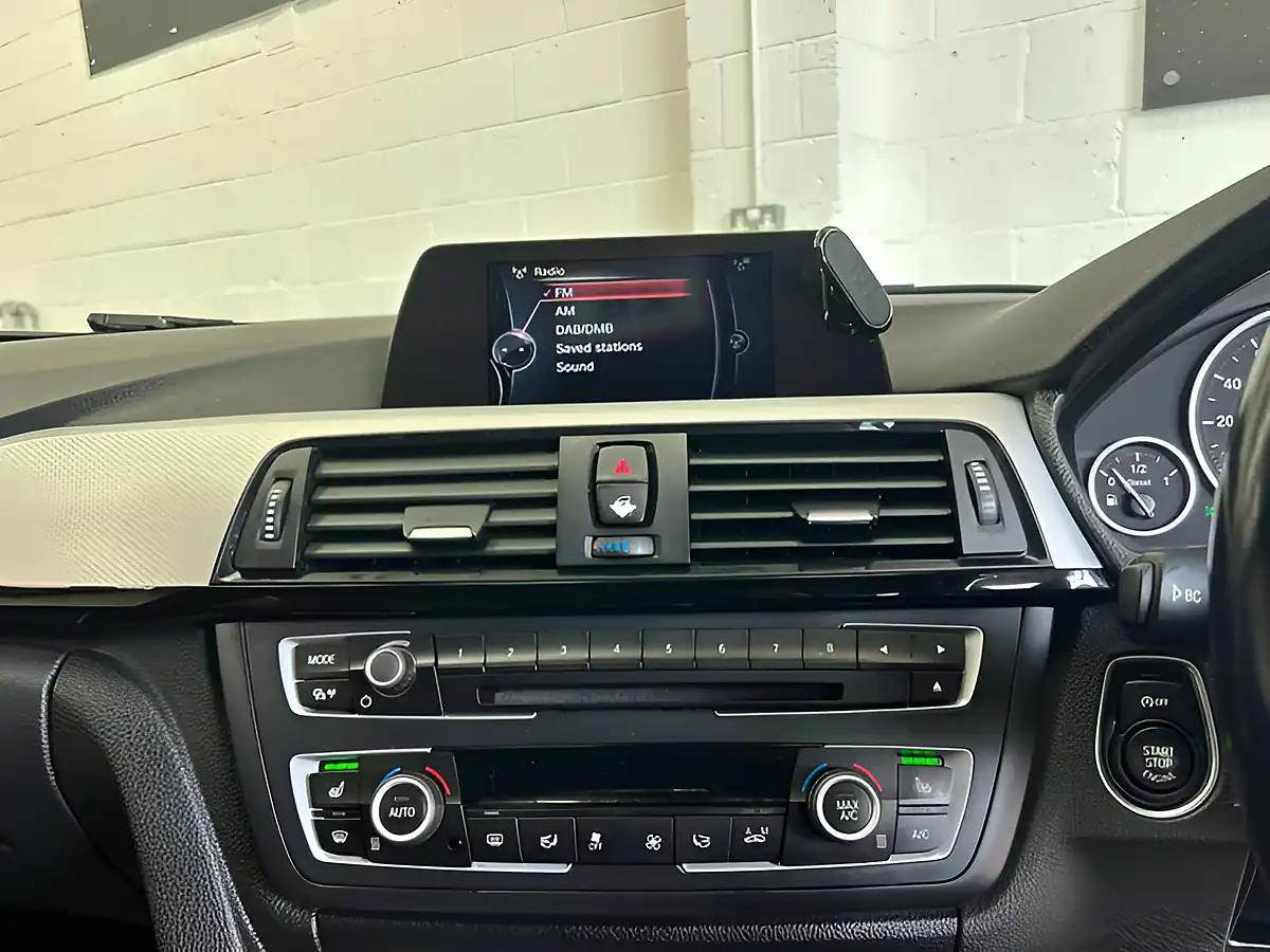 Used 2015 BMW 3 Series M Sport Silver - Interior and Exterior details 16
