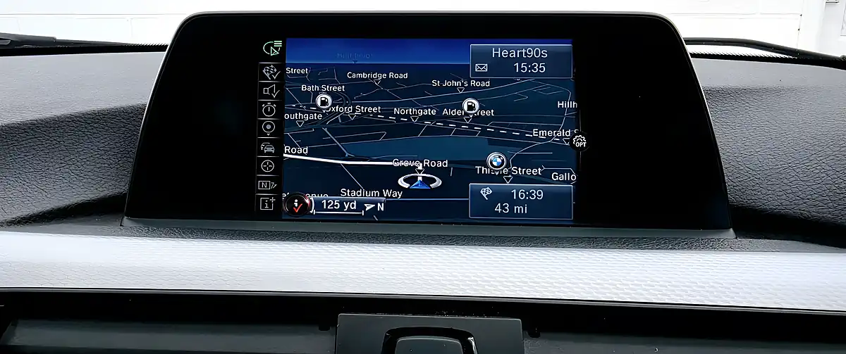 Used 2015 BMW 3 Series M Sport Touring Alpine White - Interior and Exterior details 18
