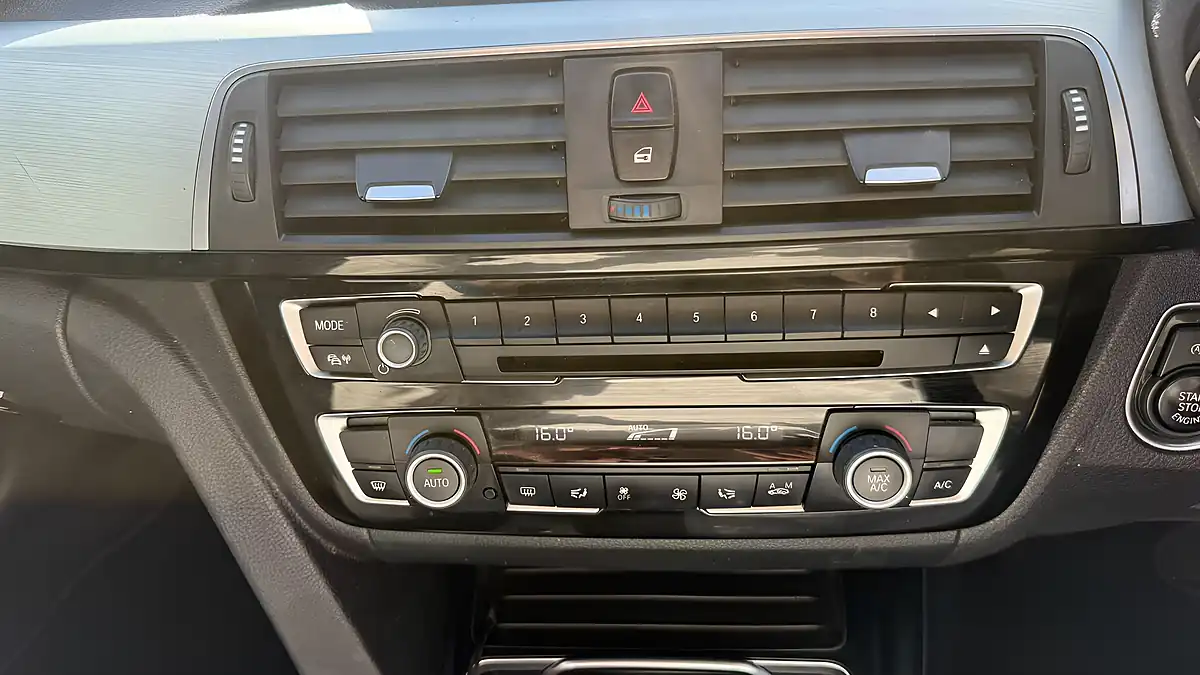 Used 2015 BMW 3 Series M Sport Touring Black - Interior and Exterior details 16