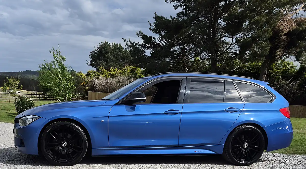 Used 2015 BMW 3 Series M Sport Touring Blue - Interior and Exterior details 5