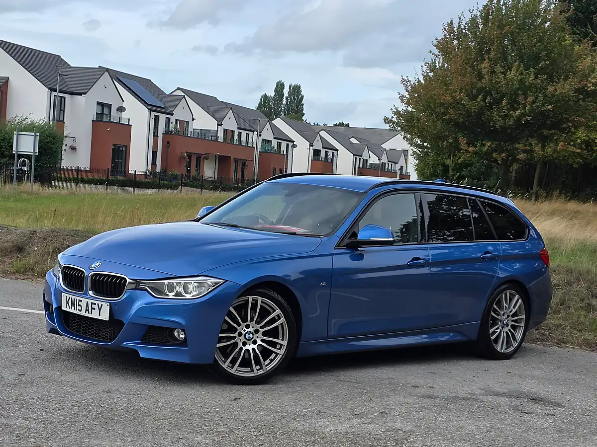 Used 2015 BMW 3 Series M Sport Touring Blue - Interior and Exterior details 3