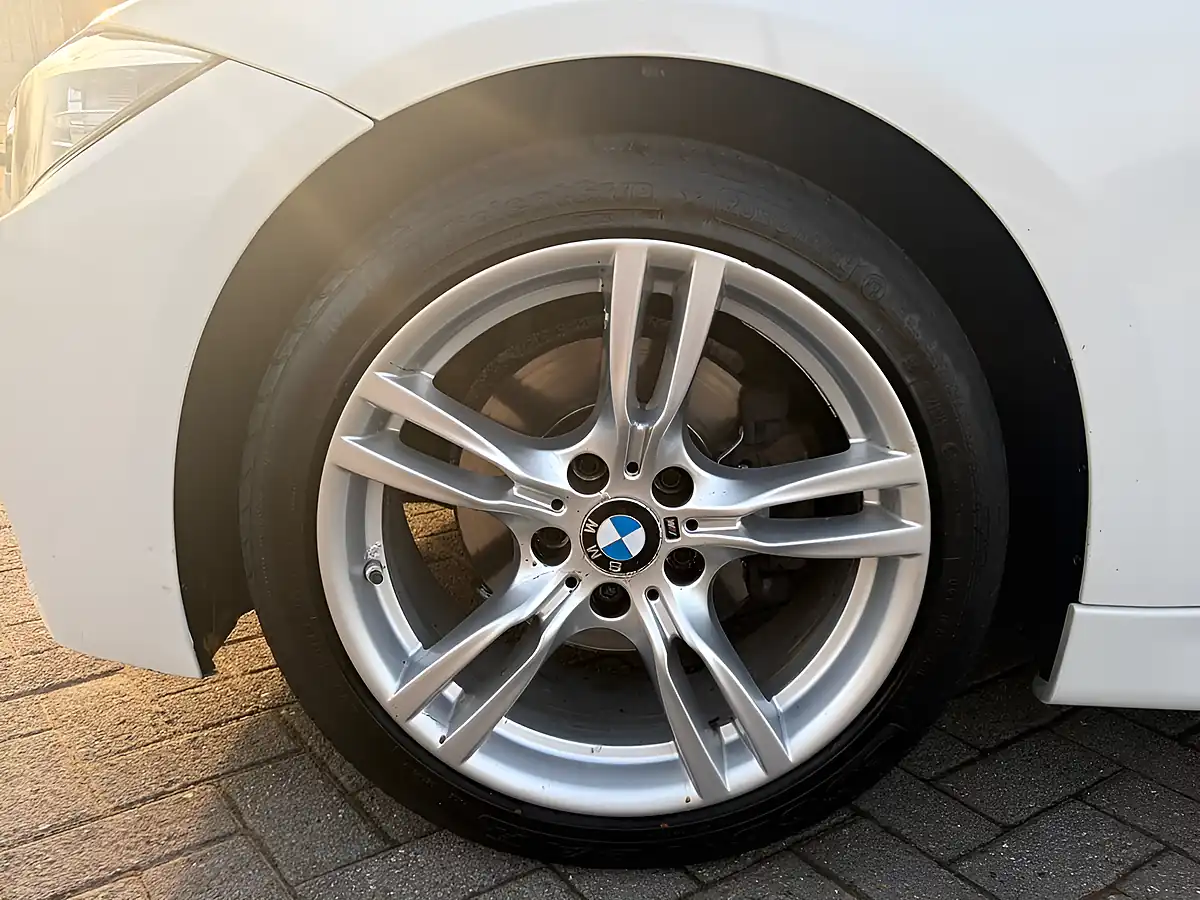 Used 2015 BMW 3 Series M Sport White - Interior and Exterior details 10