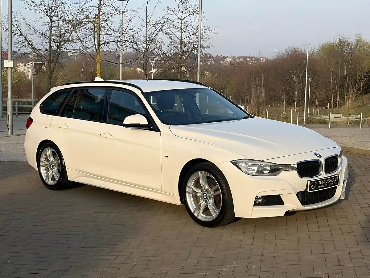 Used 2015 BMW 3 Series M Sport White - Interior and Exterior details 2