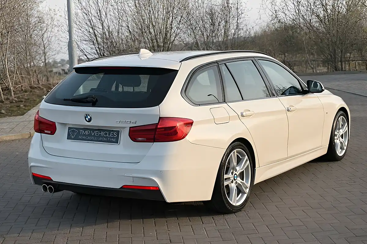 Used 2015 BMW 3 Series M Sport White - Interior and Exterior details 5