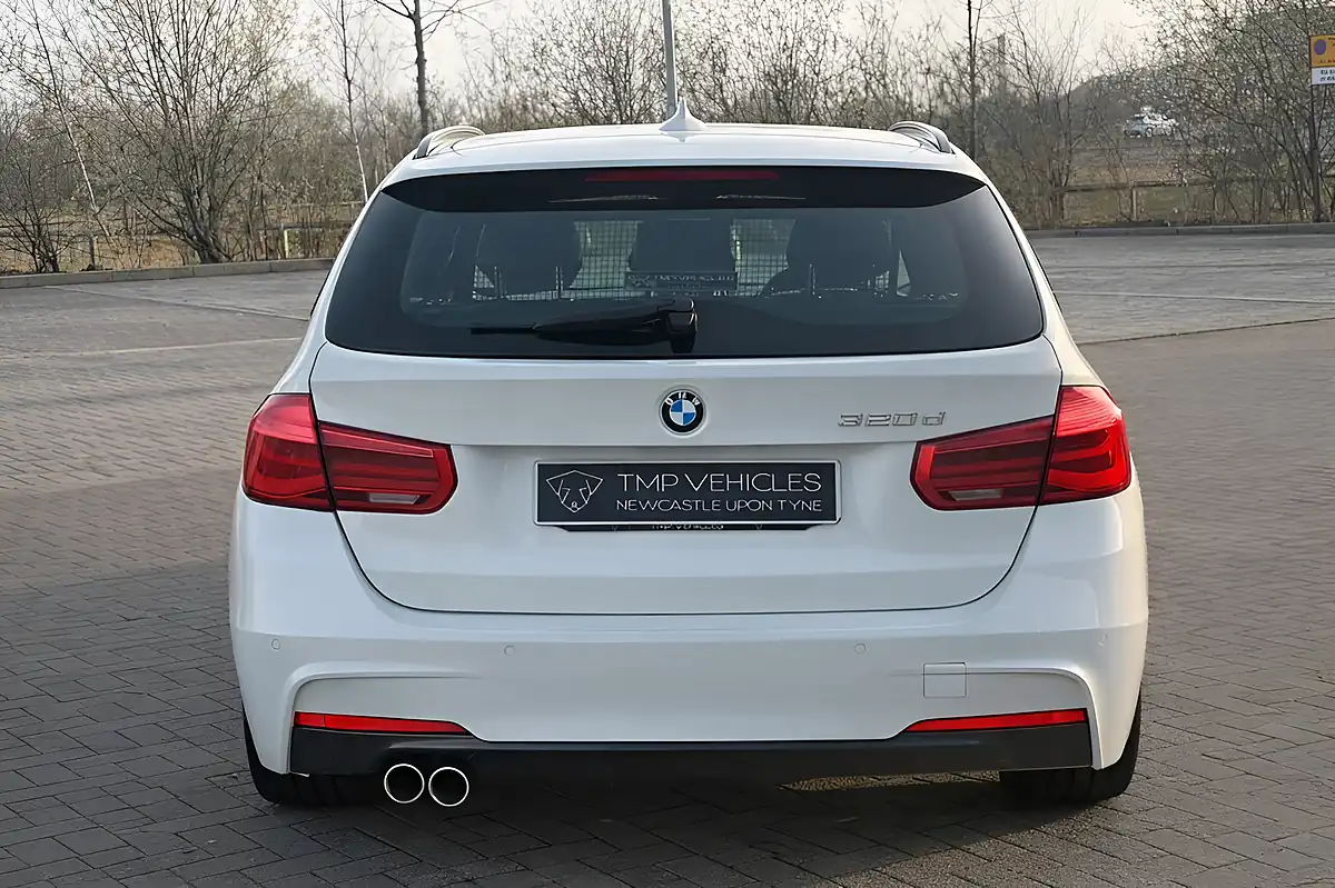 Used 2015 BMW 3 Series M Sport White - Interior and Exterior details 7