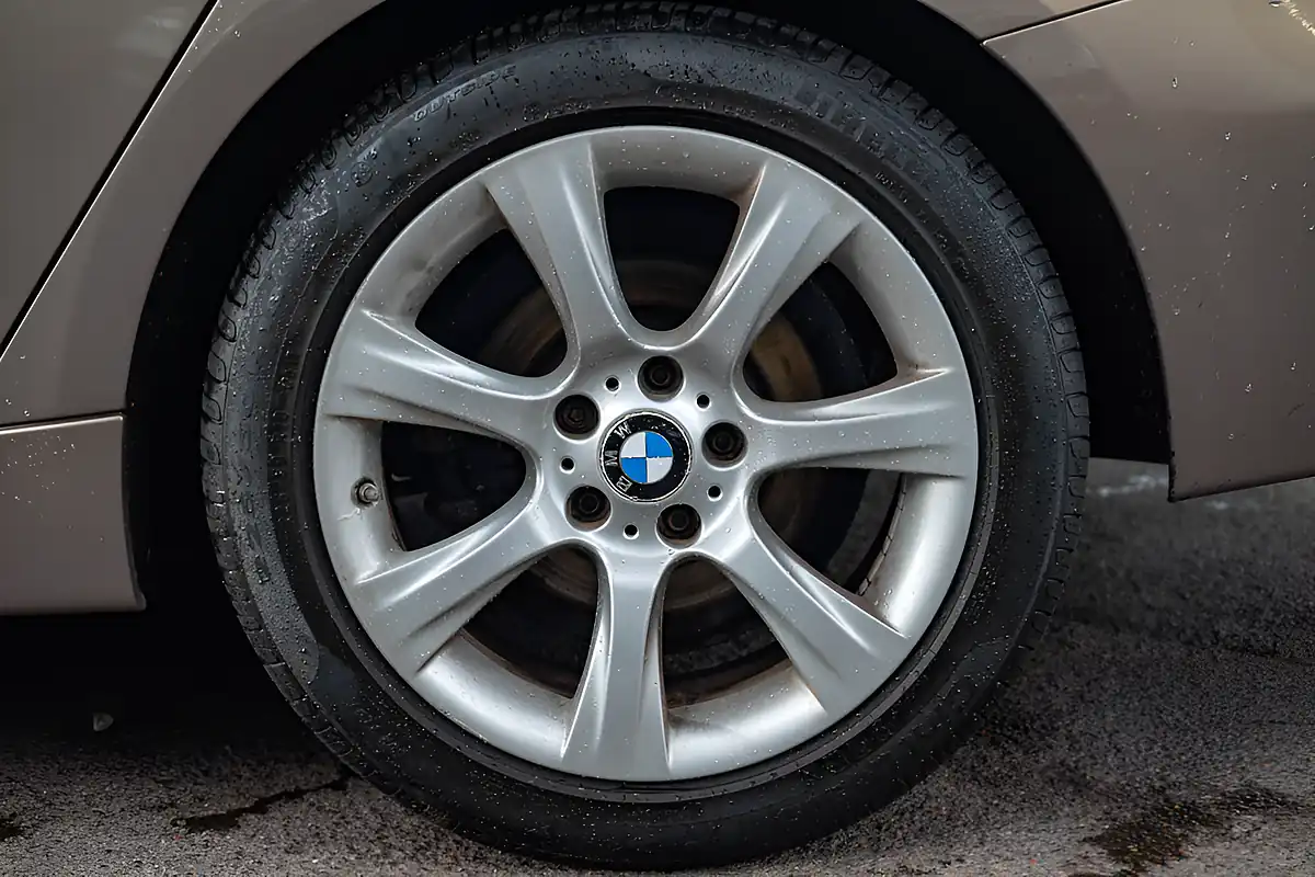 Used 2015 BMW 3 Series Se Gran Turismo Kalahari Beige - Interior and Exterior details 12