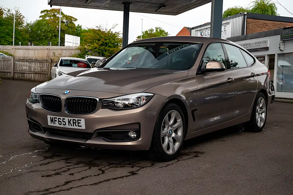 Used 2015 BMW 3 Series Se Gran Turismo Kalahari Beige - Interior and Exterior details 4