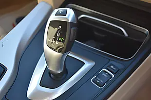 Used 2015 BMW 3 Series Se Grey - Interior and Exterior details 15