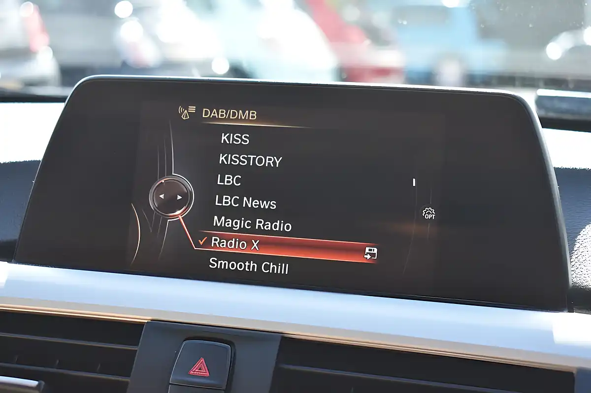 Used 2015 BMW 3 Series Se Grey - Interior and Exterior details 17